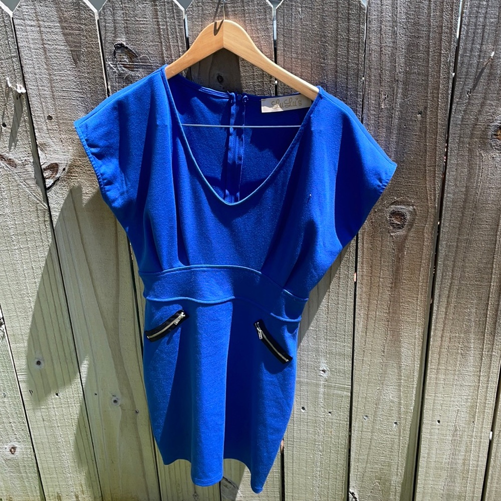 Lulu’s V neck Royal Blue Dress Sz L